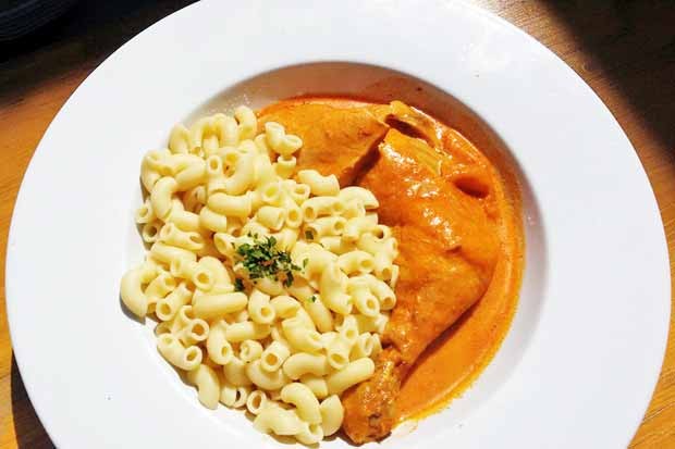 Ungarisches Paprikahuhn Rezept Gutekueche At 