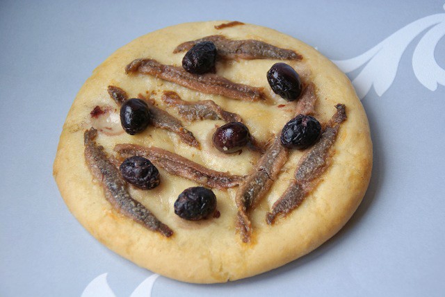 Pizza Mit Sardellen Rezept Gutekueche At