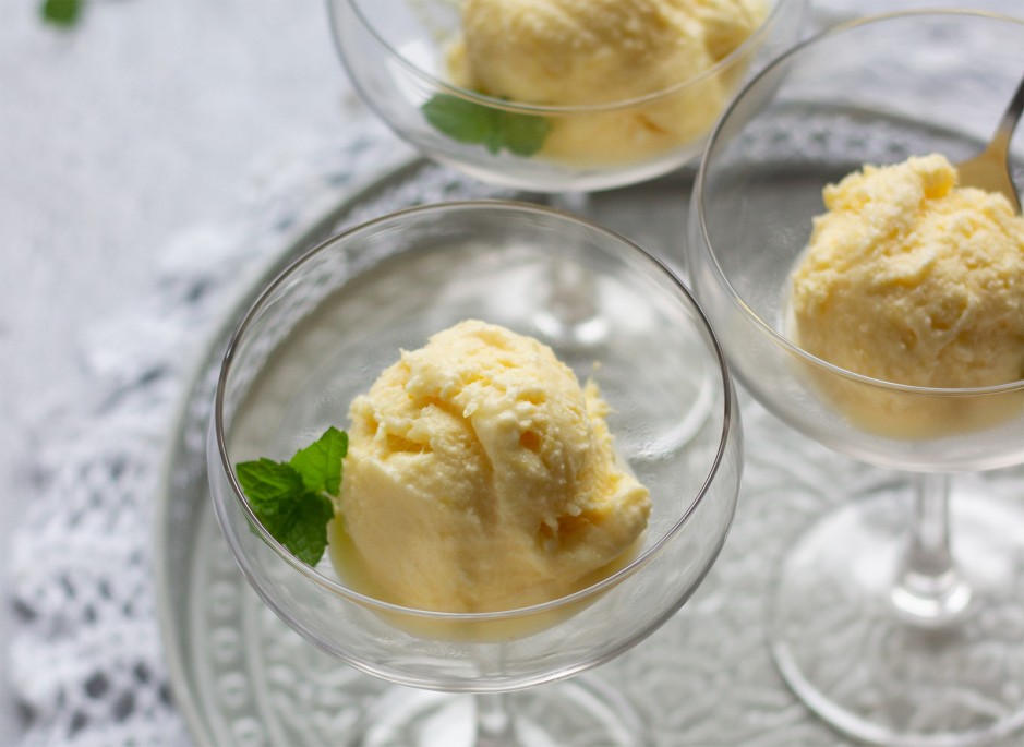 Ananas-Eis mit Ingwer