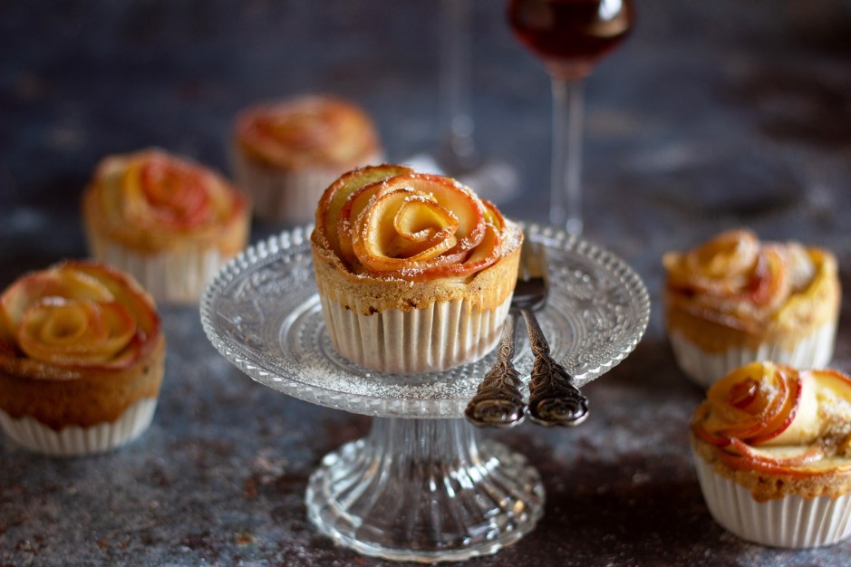 Mandel-Muffins mit Apfelrosen