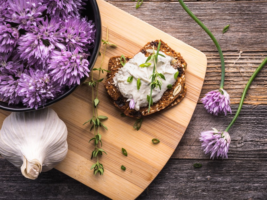 Schnittlauchblüten in der Küche