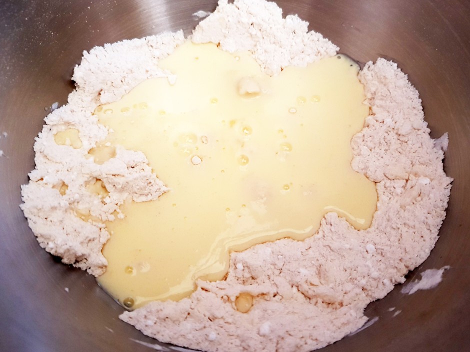 Erdbeer-Scones-Törtchen