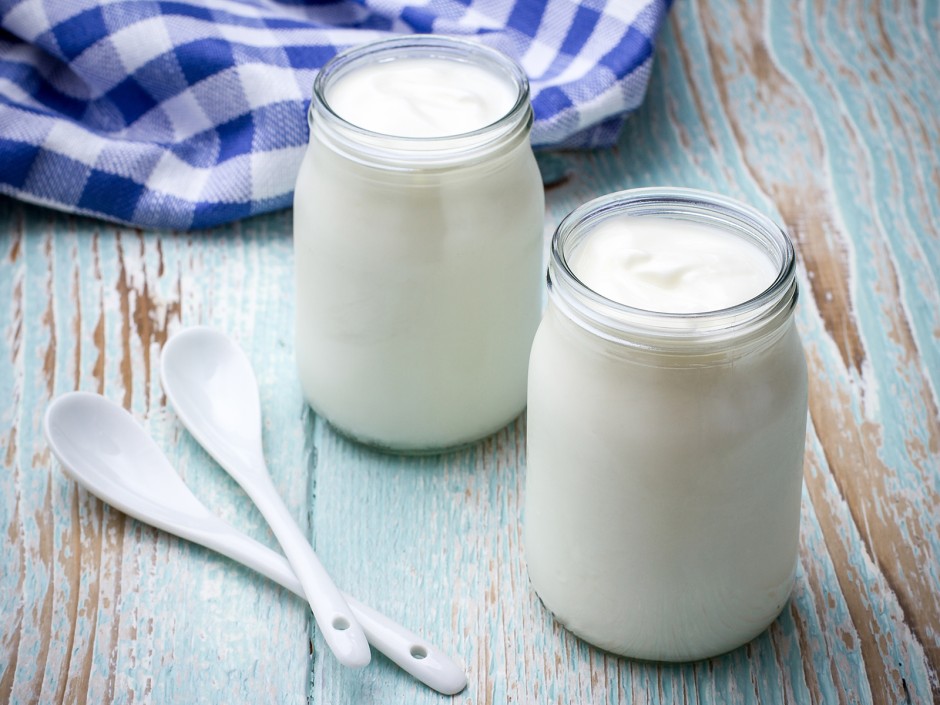 Joghurt länger frisch halten - auf den Kopf stellen