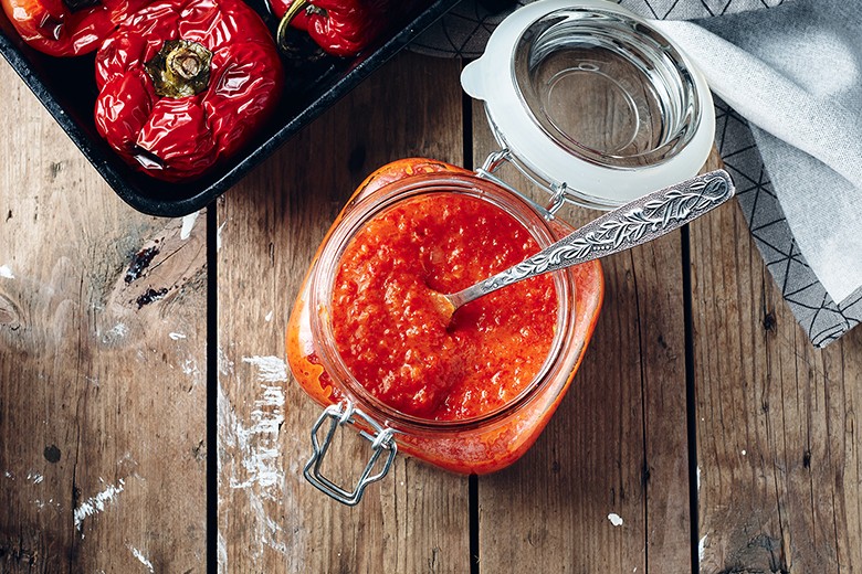 Ajvar, eine Spezialität der Balkanküche