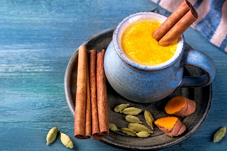 Die Goldene Milch, der ayurvedische Kurkuma-Trunk
