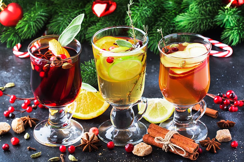 Klassische Cocktails mit Rum zur Winterzeit