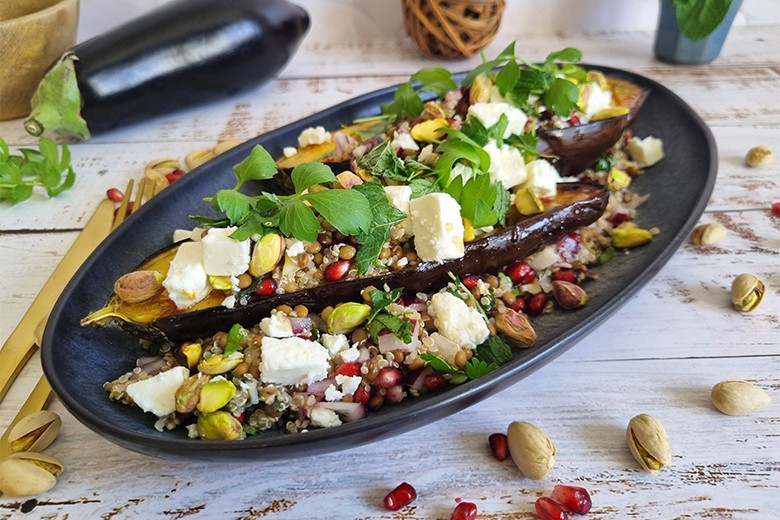 Melanzani auf Linsen-Quinoa-Salat