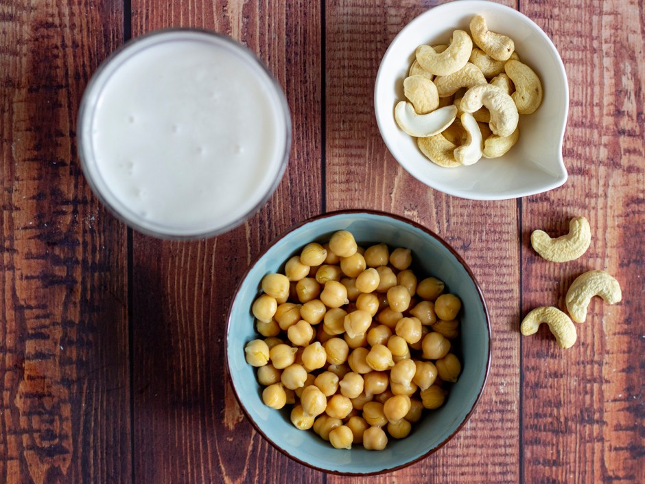 Frühlingscurry mit Kichererbsen und Cashewnüssen