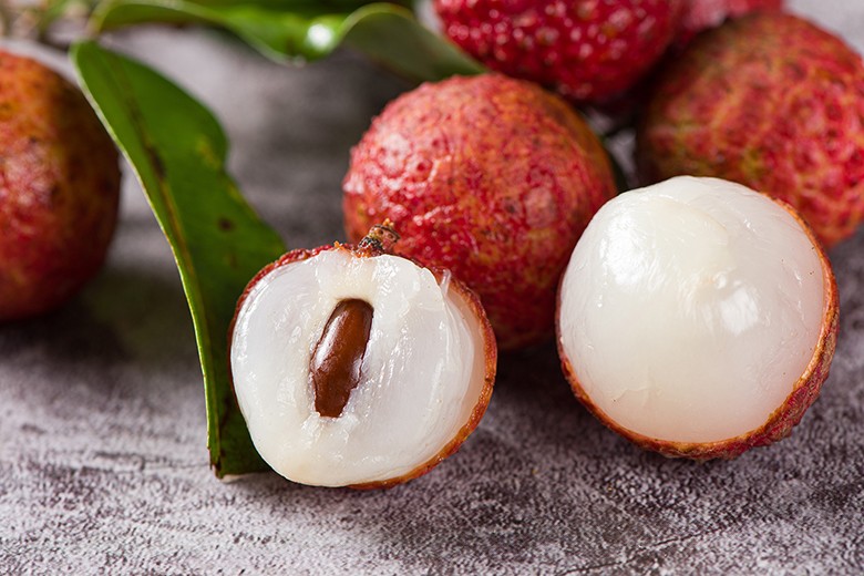 Wie isst man eine Litschi (Lychee)?