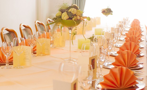 Tischdekoration für eine Silberne Hochzeit