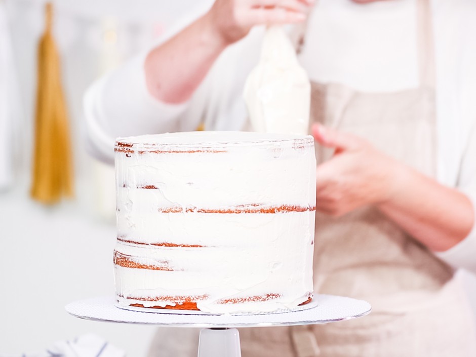 Semi-Naked-Cake