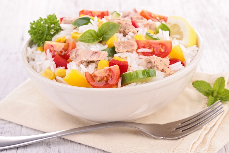 Reissalat mit Thunfisch