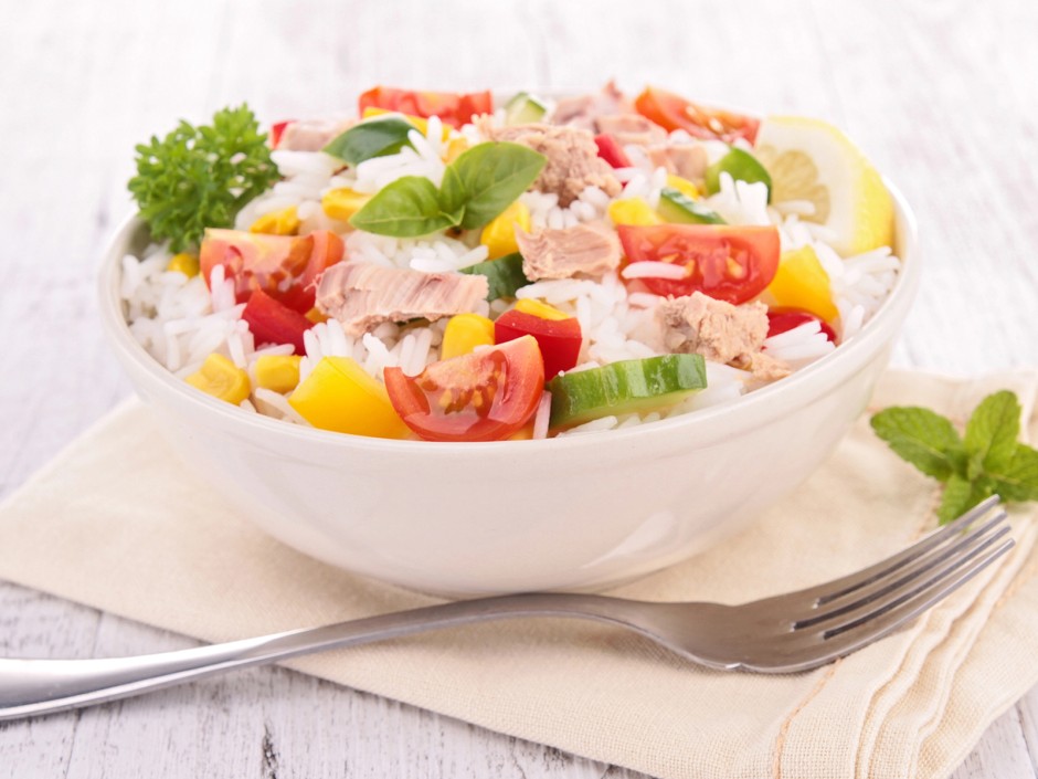 Reissalat mit Thunfisch