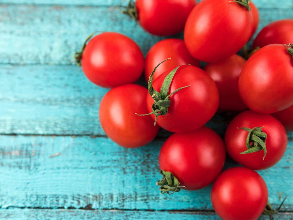 Bekenne Farbe mit Tomate