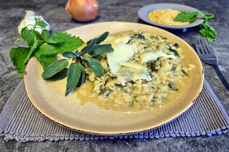Brennessel-Safran-Risotto