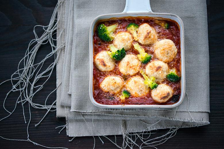 Ricotta-Gnocchi auf Tomatensauce