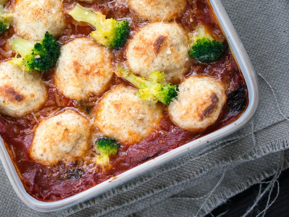 Ricotta-Gnocchi auf Tomatensauce
