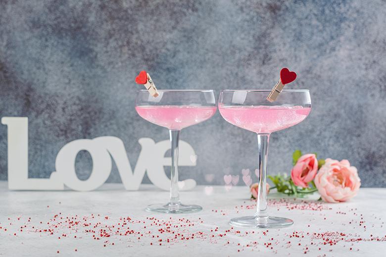 Romantische Valentinstags-Cocktails