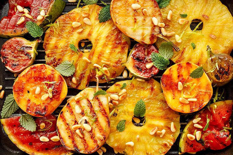 Obst grillen