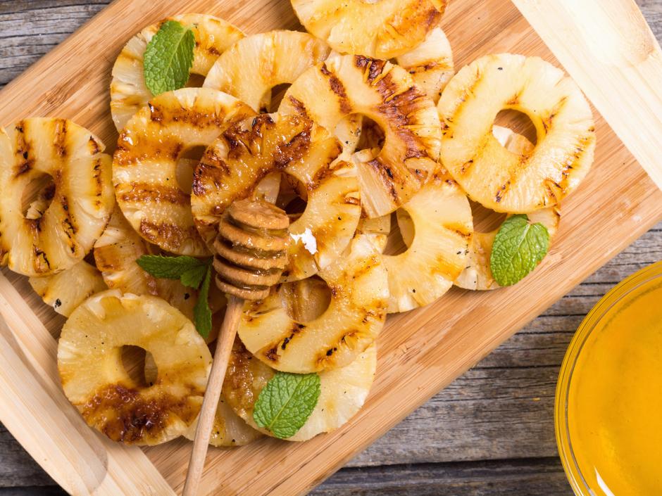 Obst grillen