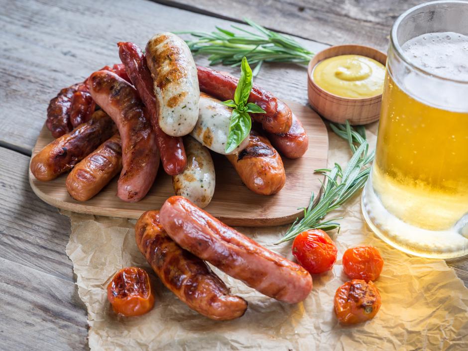 Würste grillen - die perfekte Bratwurst