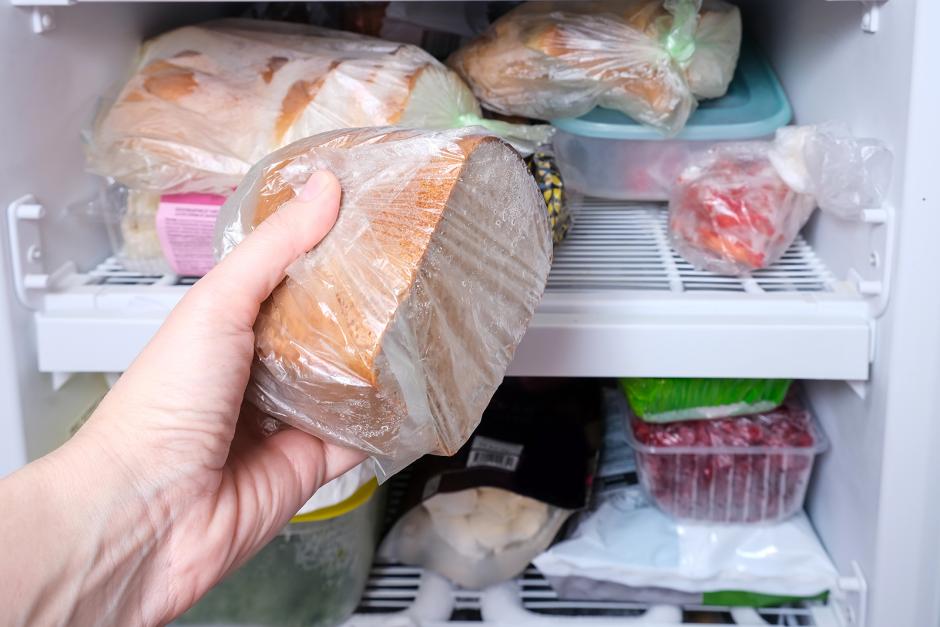 Brot richtig einfrieren.