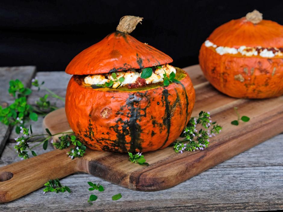 Vegetarisch gefüllter Kürbis