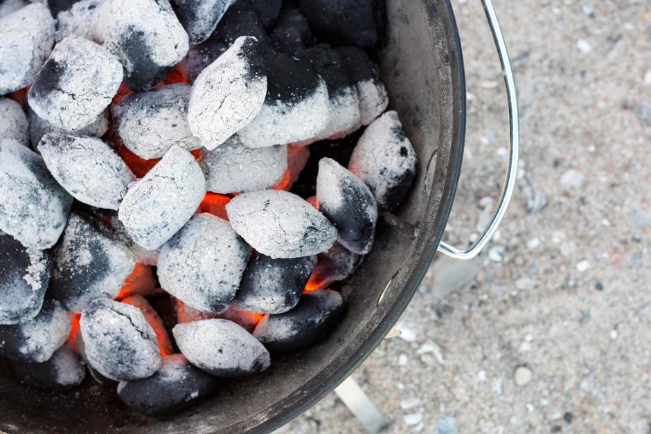 Grillbrenngut richtig entsorgen