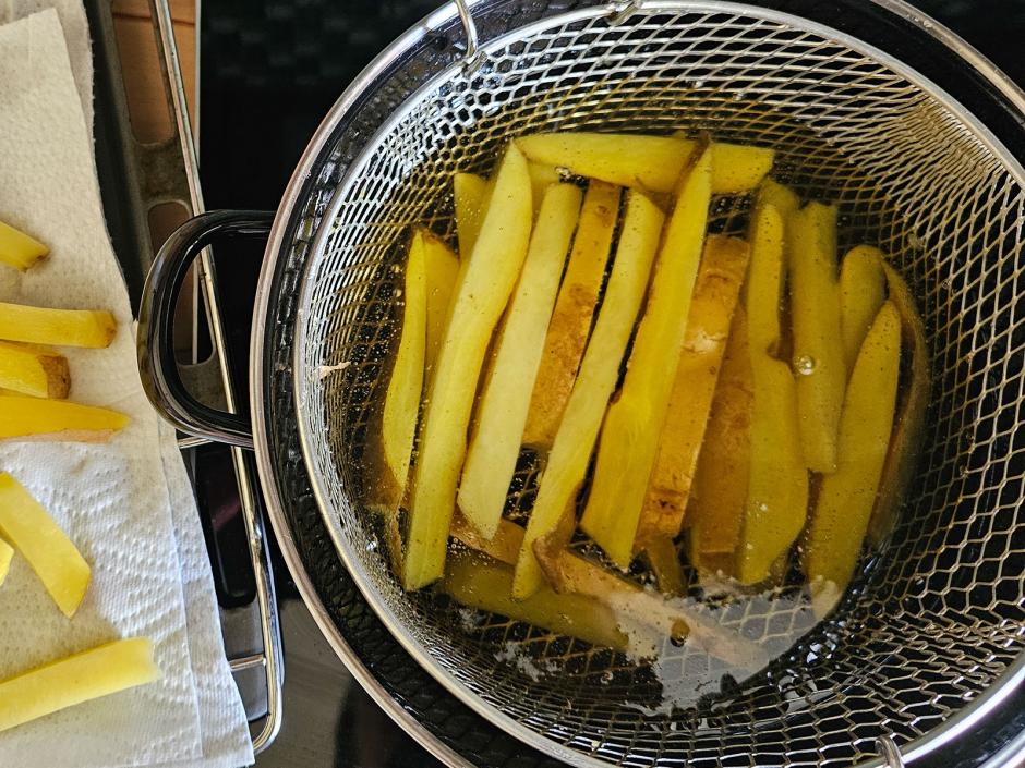 Belgische Pommes mit Aioli