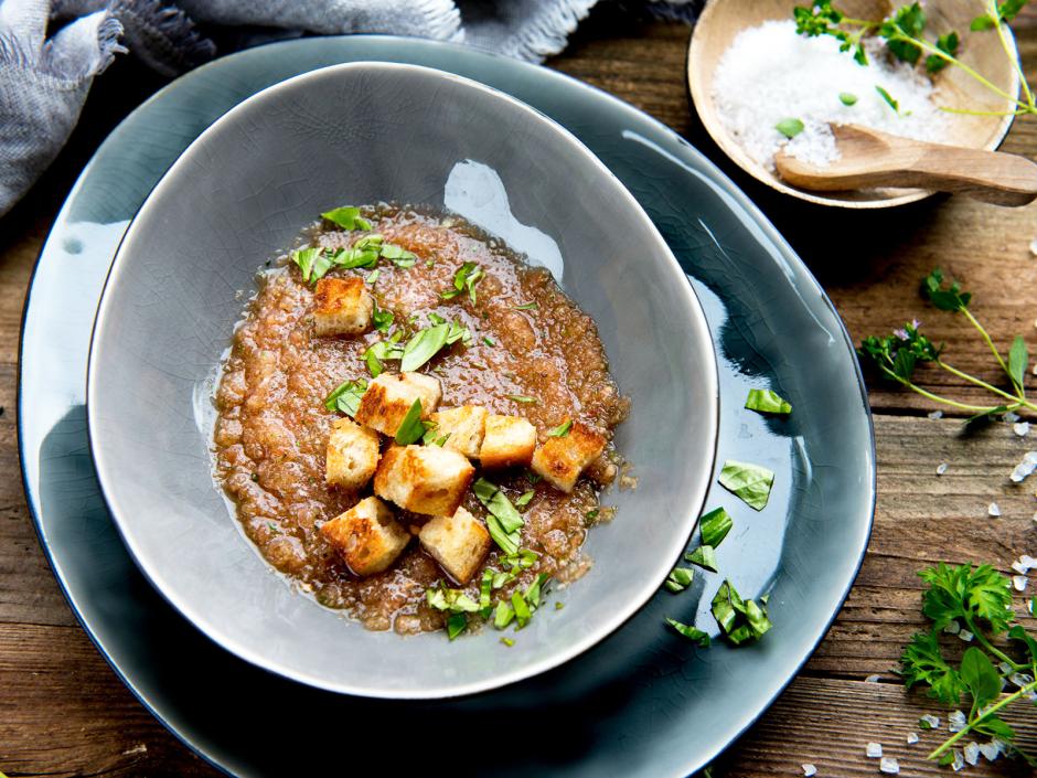 Paradeiser-Gurken-Gazpacho