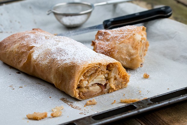 Apfelstrudel saftig und süß