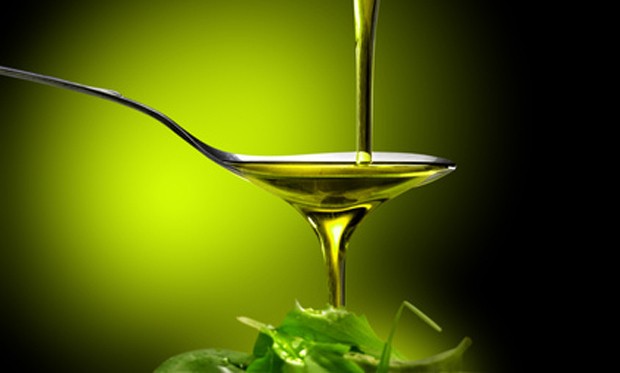 Köstlich und verführerisch, der Saft grüner Oliven