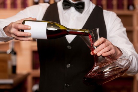Weine richtig dekantieren und degustieren