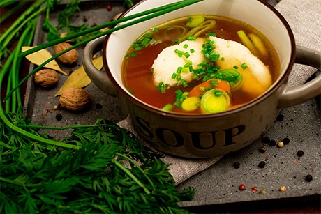Grießnockerlsuppe aus Omas Küche