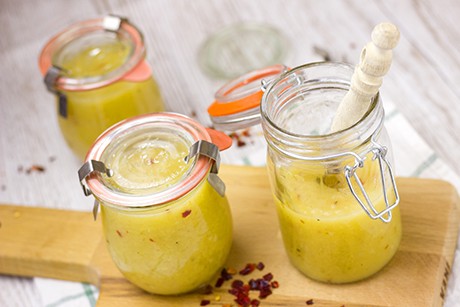 Fruchtiges Ananas-Chutney mit Chili