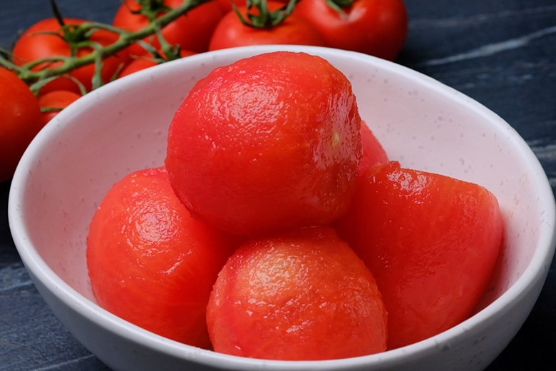 Tomaten schälen