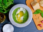 Basilikum Pesto fertig stellen