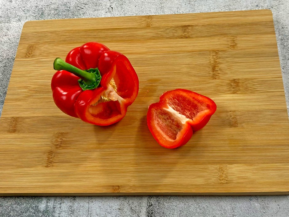 Paprika Waggons schneiden