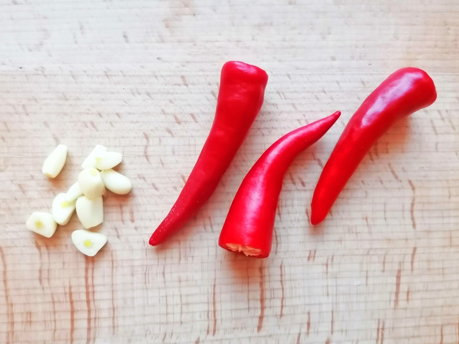 Chili-Knoblauch-Öl Zubereitung