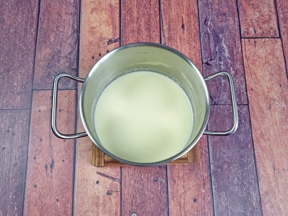 Whiskey-Pralinen aufkochen 