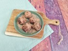 Whiskey-Pralinen verzieren