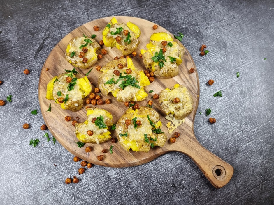 Smashed Potatoes mit Kichererbsen