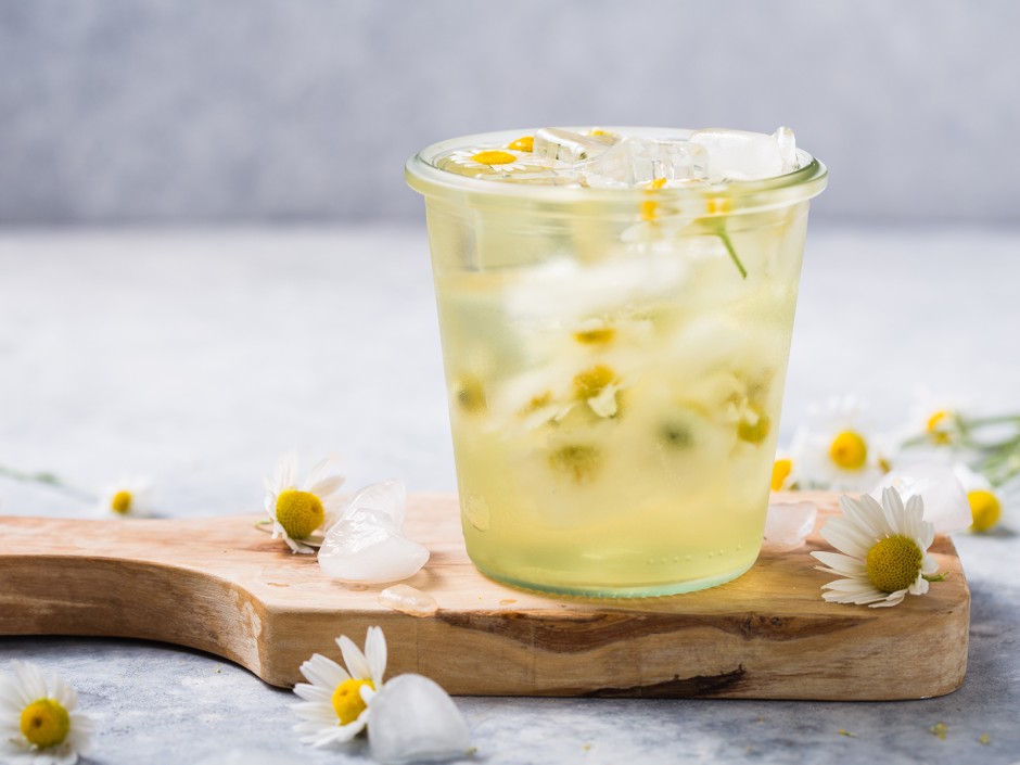 Bozzy Long Island Icetea mit Kamillenblüten