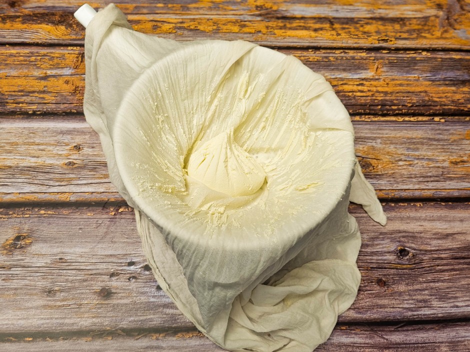 Cottage-Cheese auspressen