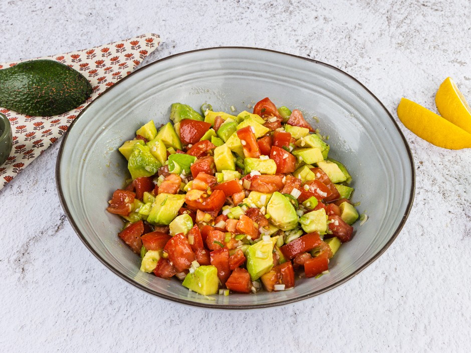 Tomaten-Avocado-Salat
