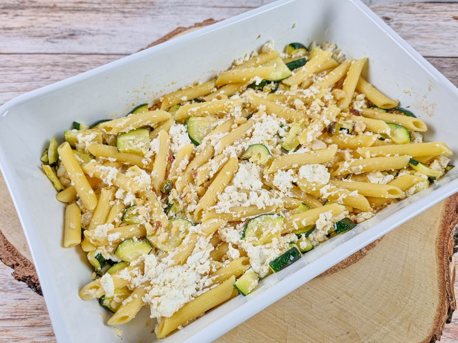 Pasta kochen und fertigstellen