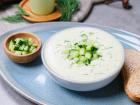 Warme Gurkensuppe