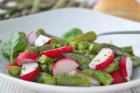 Spargelsalat mit Radieschen