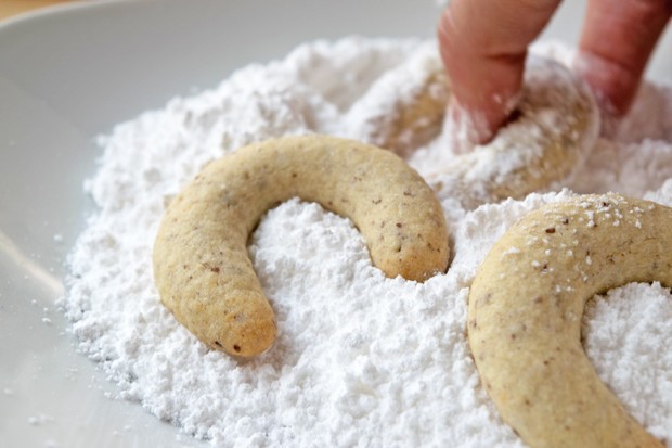 Vanillekipferl wälzen