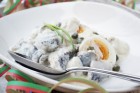 Heringsalat mit Ei